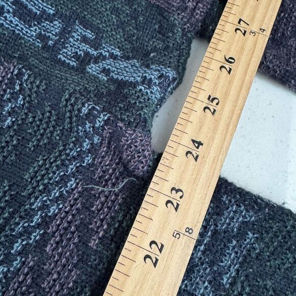 Expressions Worldwide Men’s Colorful Sweater Size Large 100% Acrylic Round Neck - Picture 6 of 8